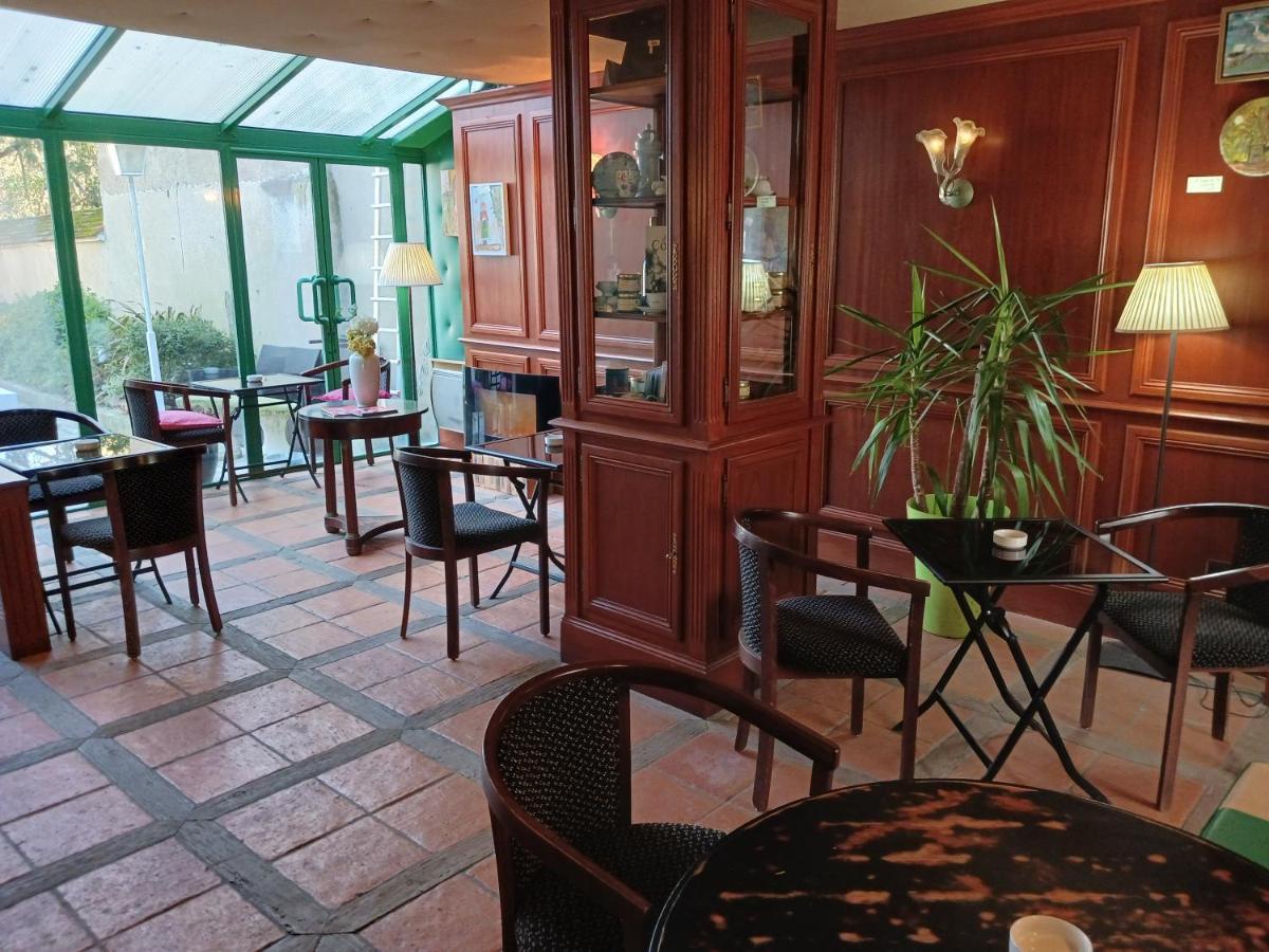 Hotel La Cognette A 25 Kilometres De Chateauroux Et 30 Kilometres De Bourges Ісуден Екстер'єр фото
