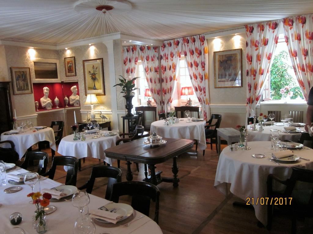 Hotel La Cognette A 25 Kilometres De Chateauroux Et 30 Kilometres De Bourges Ісуден Екстер'єр фото
