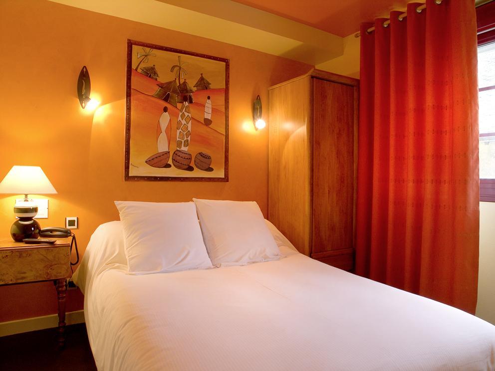 Hotel La Cognette A 25 Kilometres De Chateauroux Et 30 Kilometres De Bourges Ісуден Екстер'єр фото